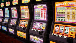 Leaderboard showing recent big wins by players across casino games at n77